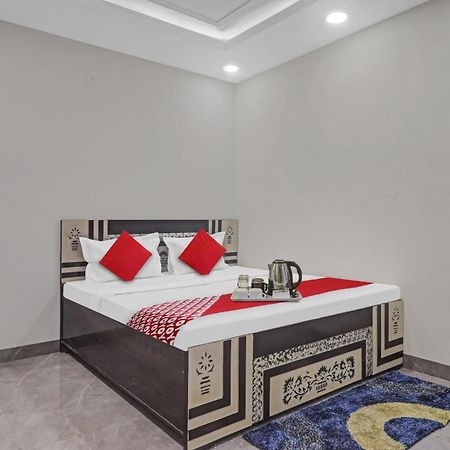 Hotel O Amazing Guest House New Delhi Luaran gambar