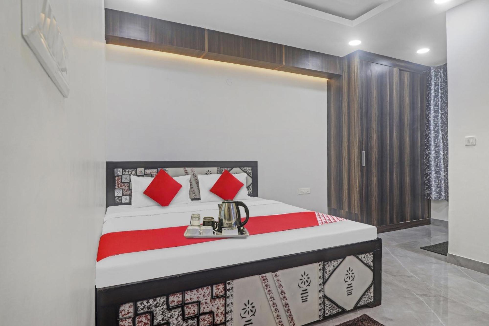Hotel O Amazing Guest House New Delhi Luaran gambar